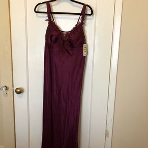 Sexy Flora Nikrooz Purple Nightgown - NWT Size M